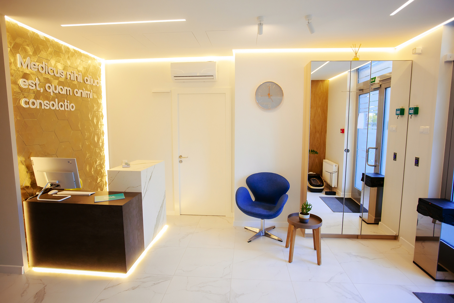 <span style="font-weight: bold;">Обращаем ваше внимание на график работы в праздничные дни</span><br>